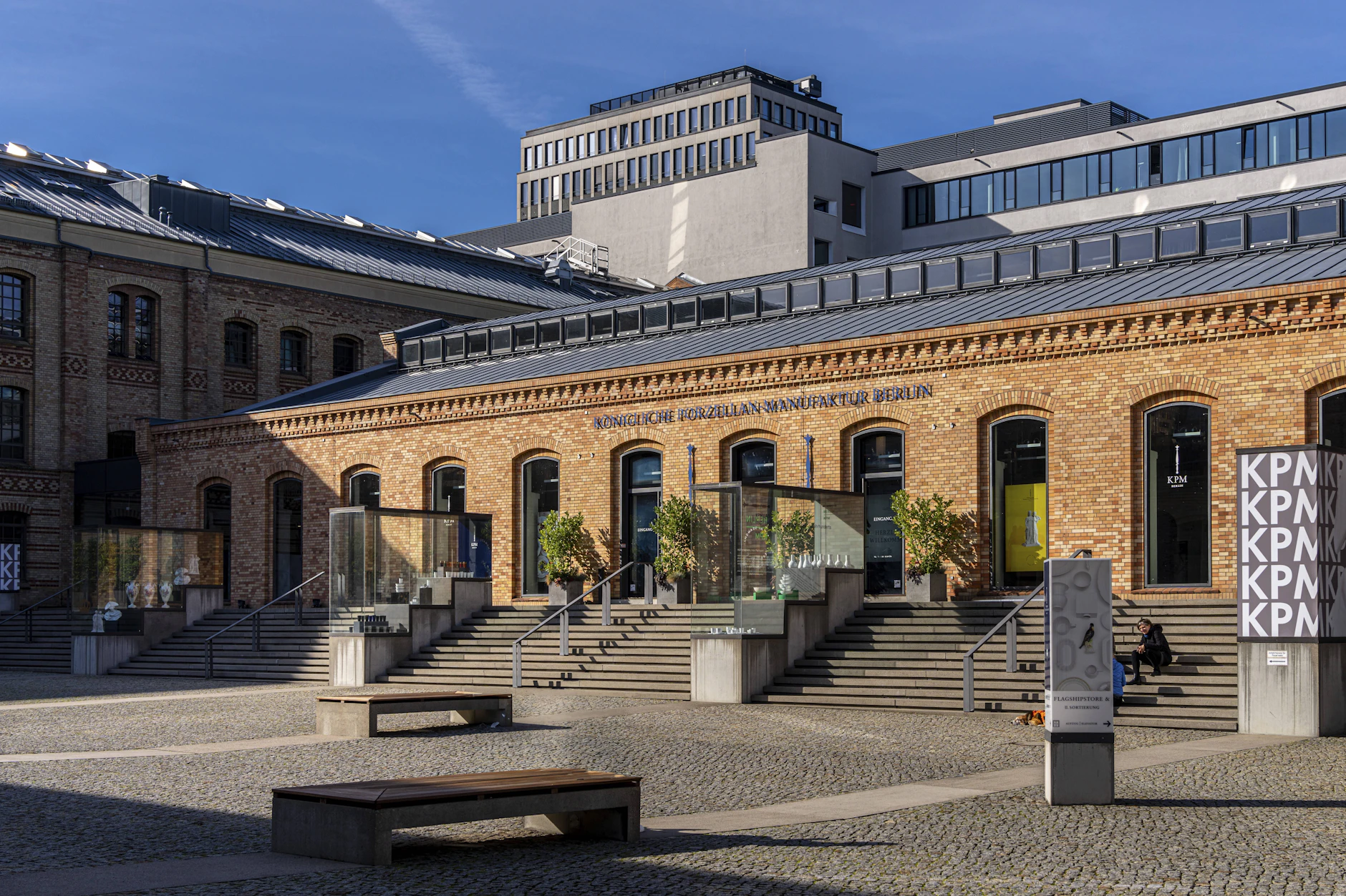 Das Konzerngebäude der Königlichen Porzellan-Manufaktur in der Wegelystraße in Berlin.