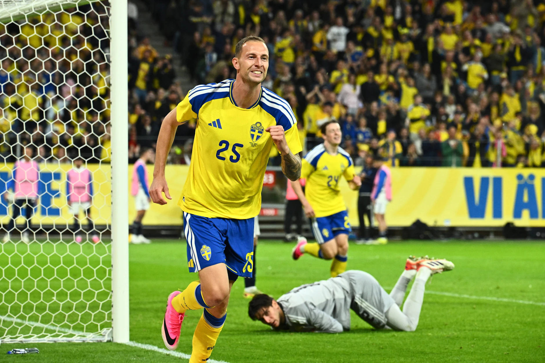 Hertha BSC hat den schwedischen Stürmer Gustaf Nilsson vom FC Brügge im Visier. Er ist gerade bei der WM dabei.
