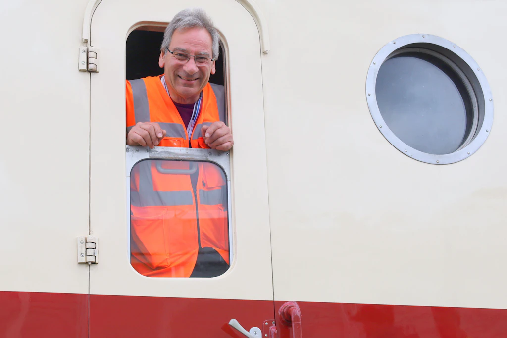 Jörg Schramm, Teamleiter Elektro, bei der Ankunft in Radebeul.