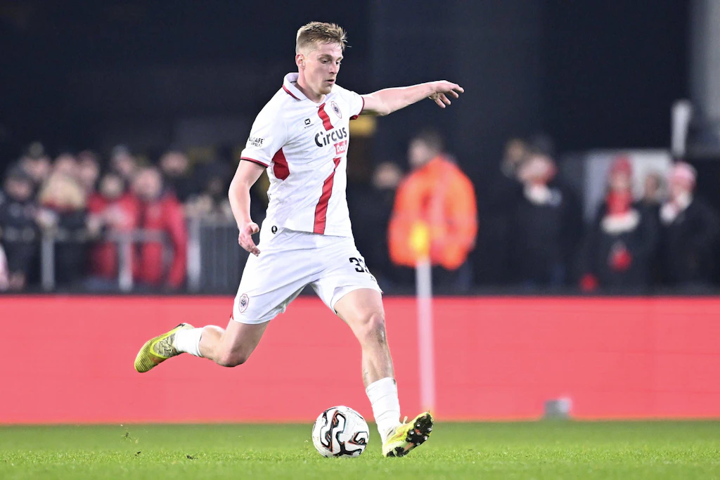Zeno Van den Bosch Zeno gewann mit den Royal Antwerpen bereits die Meisterschaft in Belgien. 