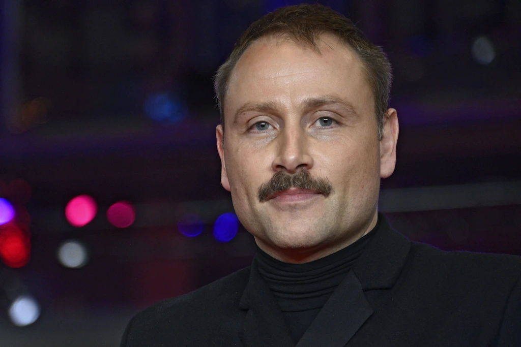 Max Riemelt bei der Premiere des Kinofilms „Etwas ganz Besonderes“&nbsp;bei den 76. Internationalen Filmfestspielen Berlin