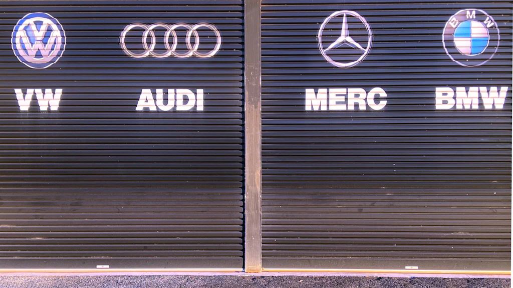 Keine Chance gegen China? Hedgefonds wetten auf Abstieg von VW, BMW und Mercedes