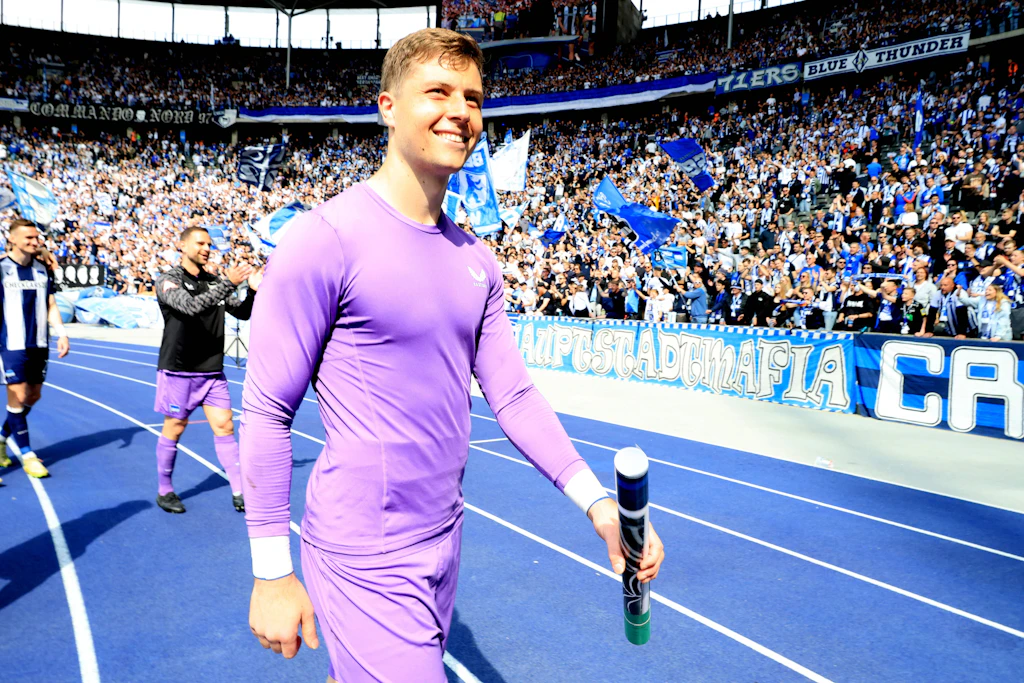 Torwart Tjark Ernst ist bei Hertha BSC ein Verkaufskandidat. Jetzt steigt der VfL Wolfsburg verstärkt in den Poker ein.