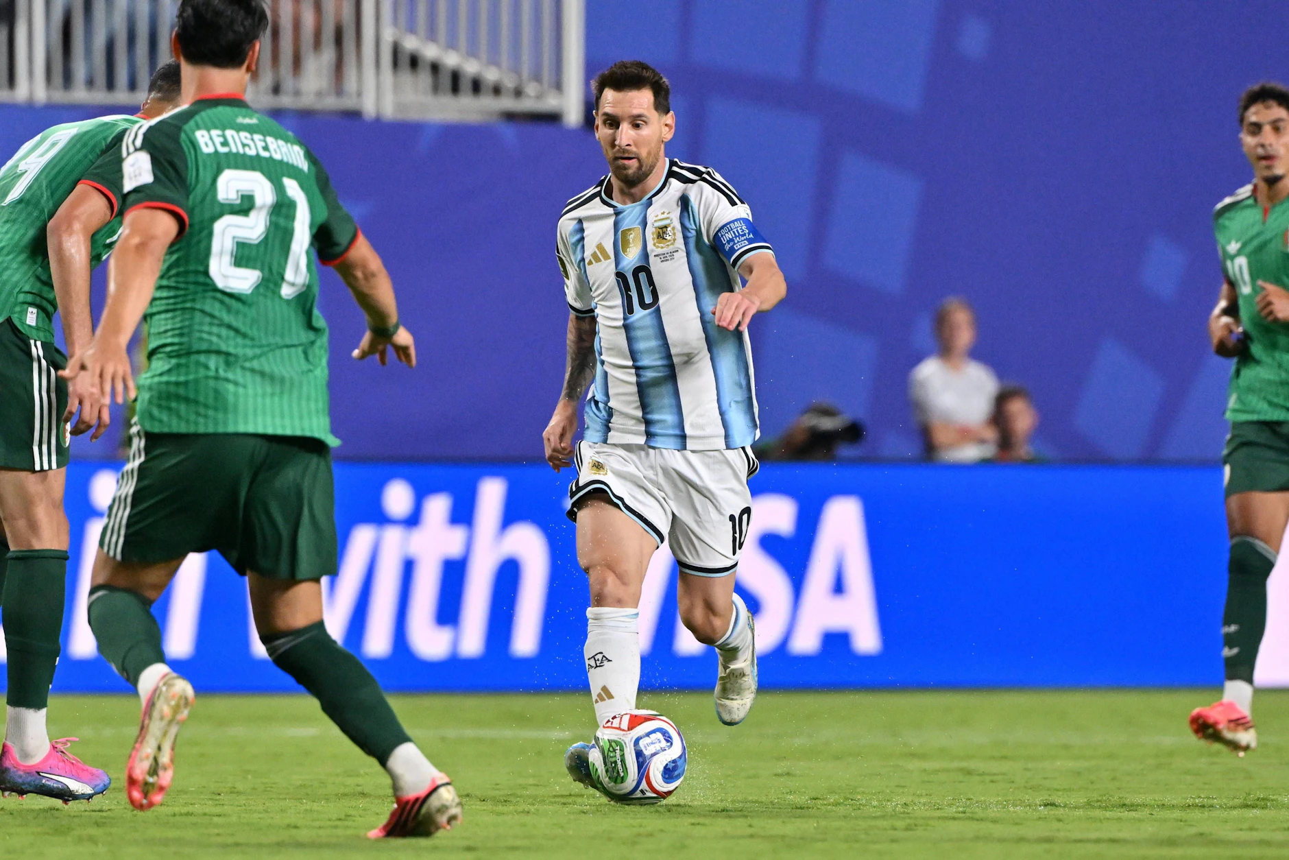 Lionel Messi legte beim 3:0-Sieg Argentiniens gegen Algerien eine Gala hin.