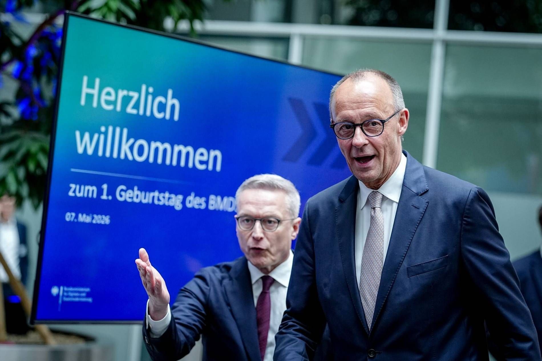 Tech-Provinz Deutschland? Alle Welt baut KI-Fabriken, nur Berlin hält am Sonderweg fest