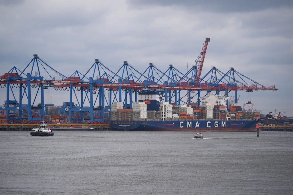 China baut Einfluss in Europa aus: Neuer Hafen-Deal in Spanien