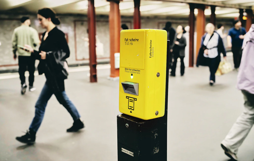 Exklusiv: Droht das Aus für Bargeld an Fahrkartenautomaten?