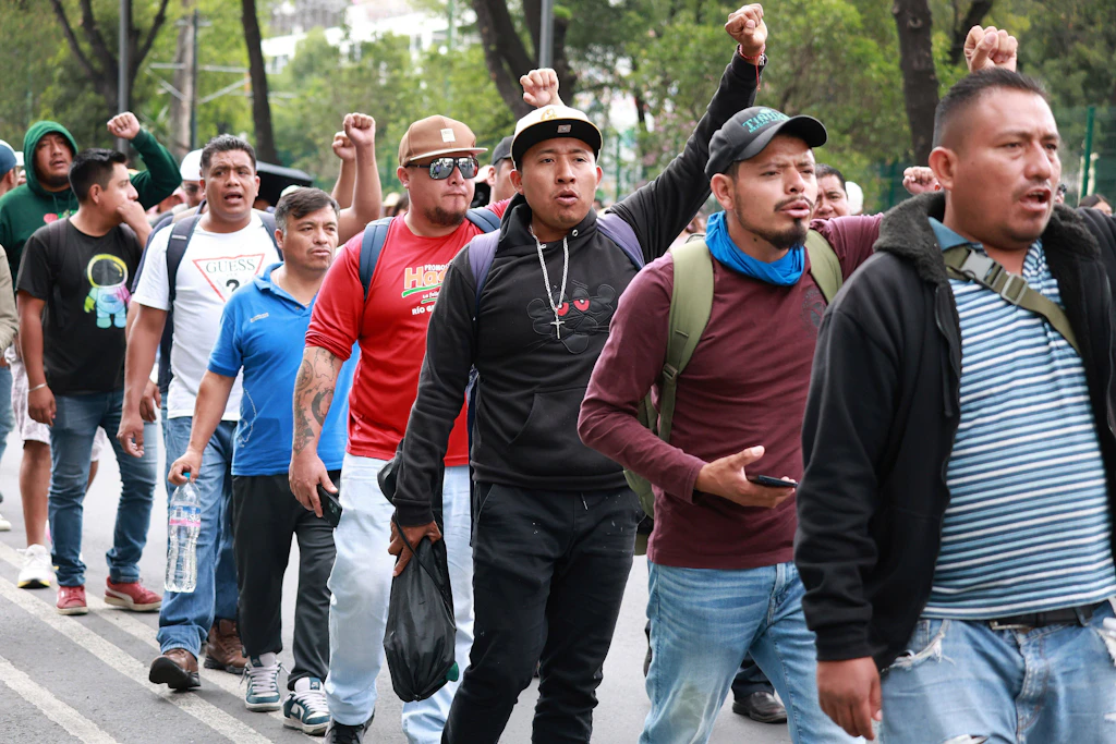 Lehrkräfte der CNTE demonstrierten in Mexiko-Stadt für ihre Forderungen.