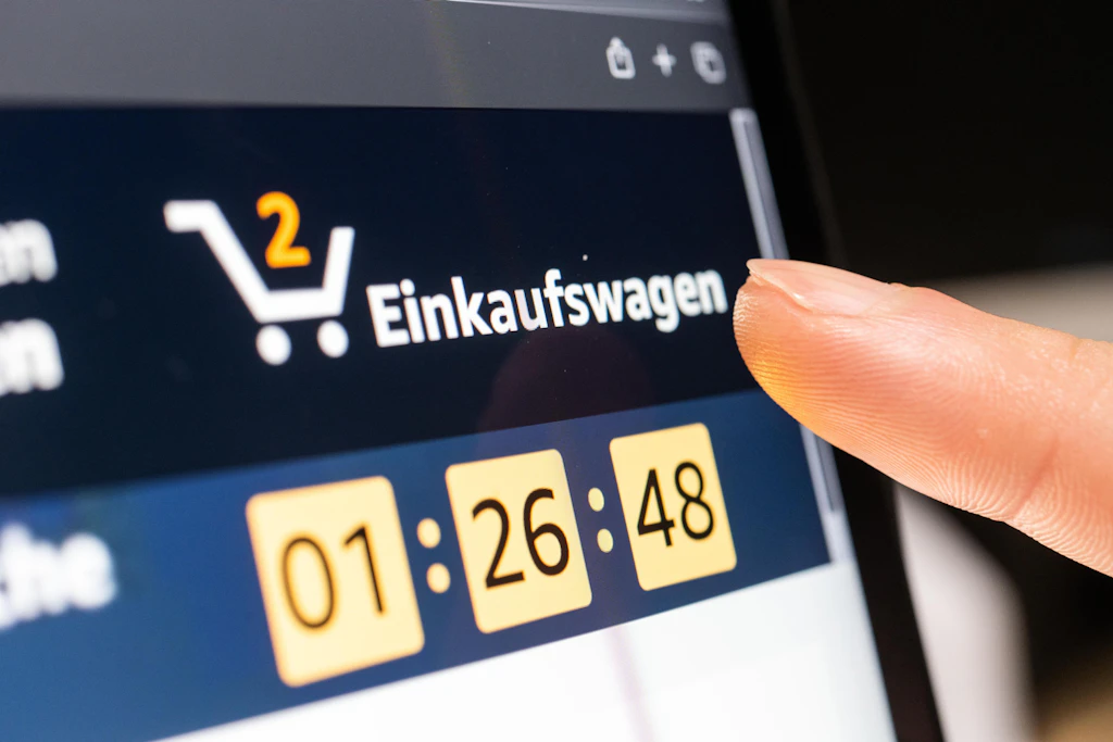 Widerrufsbutton-Pflicht ab heute: Was Verbraucher beim Online-Shopping jetzt wissen müssen