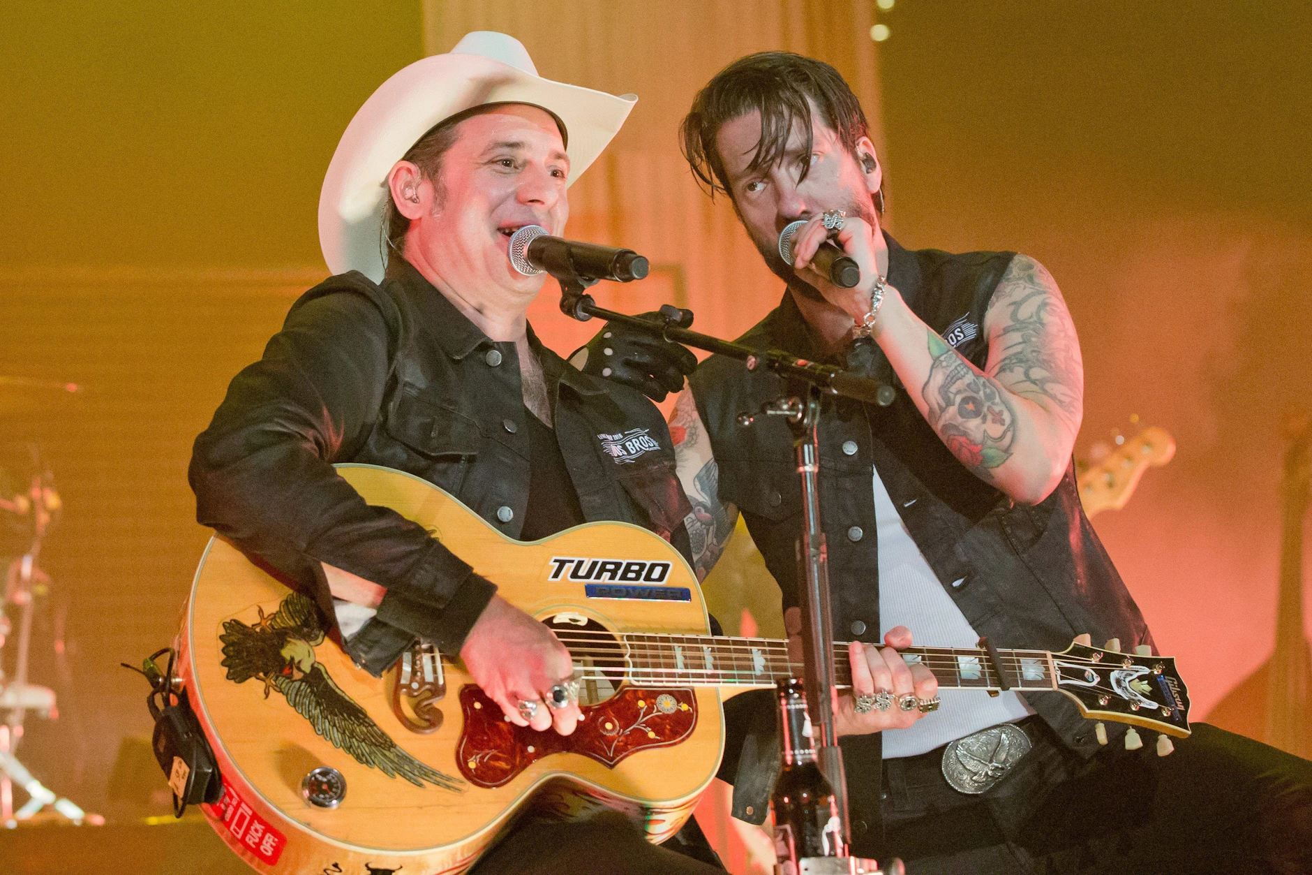 Ihren Mega-Durchbruch hatten Sascha Vollmer und Alec Völkel mit The BossHoss durch The Voice of Germany.