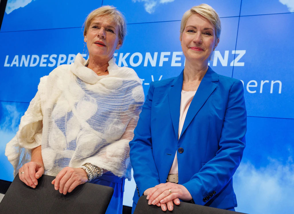 Selbstlob statt Selbstkritik: Landesregierung zeichnet rosarotes Bild ihrer Amtszeit