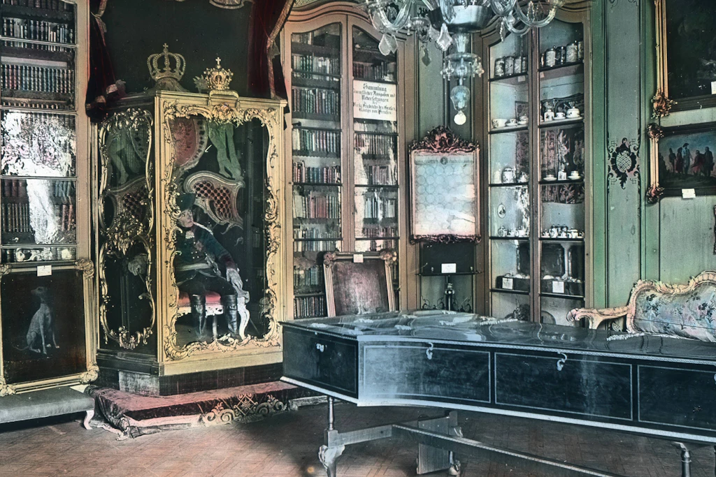 Das Schloss Monbijou in Berlin-Mitte wurde ab 1877 zum Teil als Museum genutzt, 1959 allerdings abgerissen.