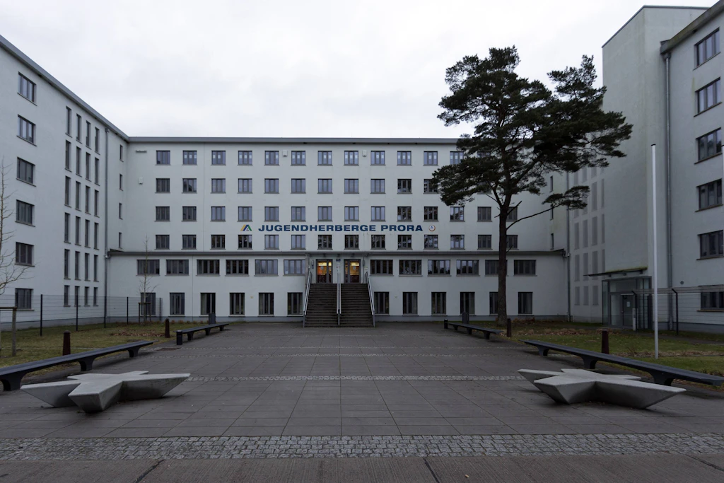 Die Geisteretage von Prora und die Frage nach der ausgeblendeten DDR-Geschichte