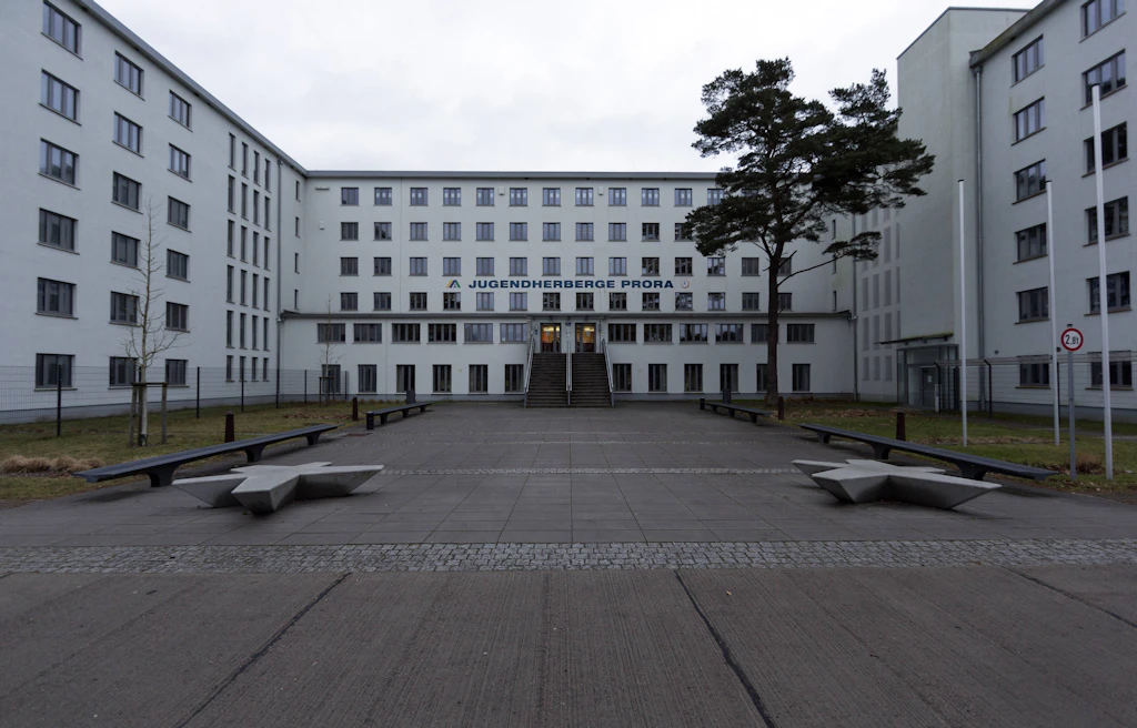Die Geisteretage von Prora und die Frage nach der ausgeblendeten DDR-Geschichte