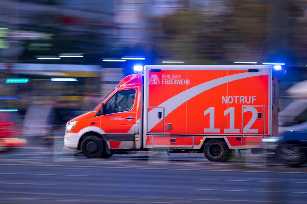 Ein schwerer Verkehrsunfall ereignete sich in Berlin-Friedrichsfelde