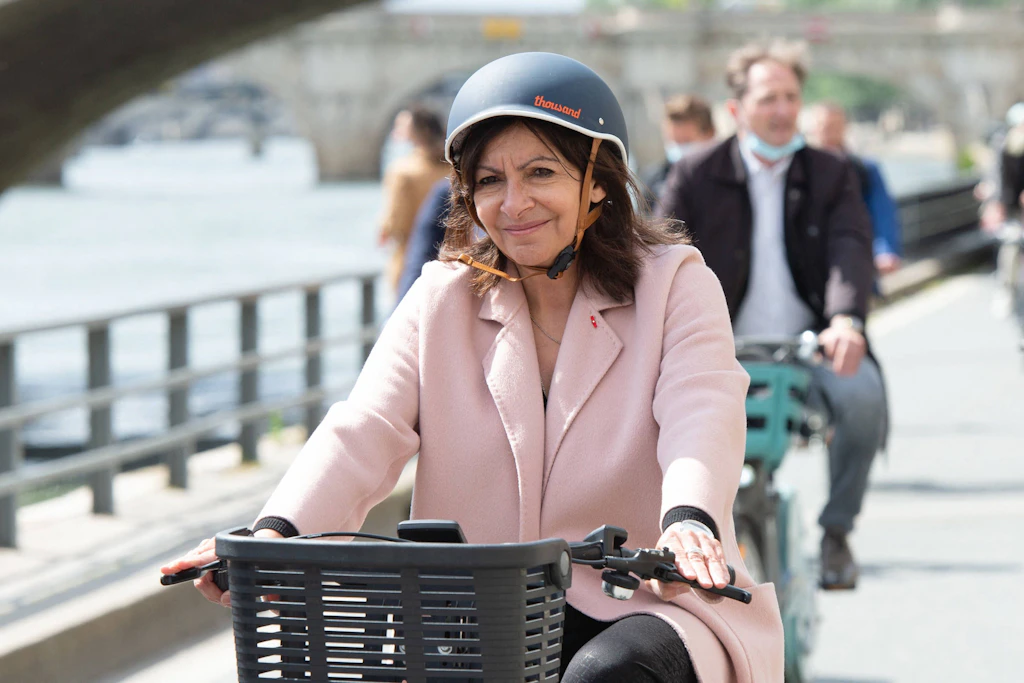 Als Bürgermeisterin hat Anne Hidalgo von 2014 bis 2026 die französische Metropole zur Fahrradstadt gemacht.