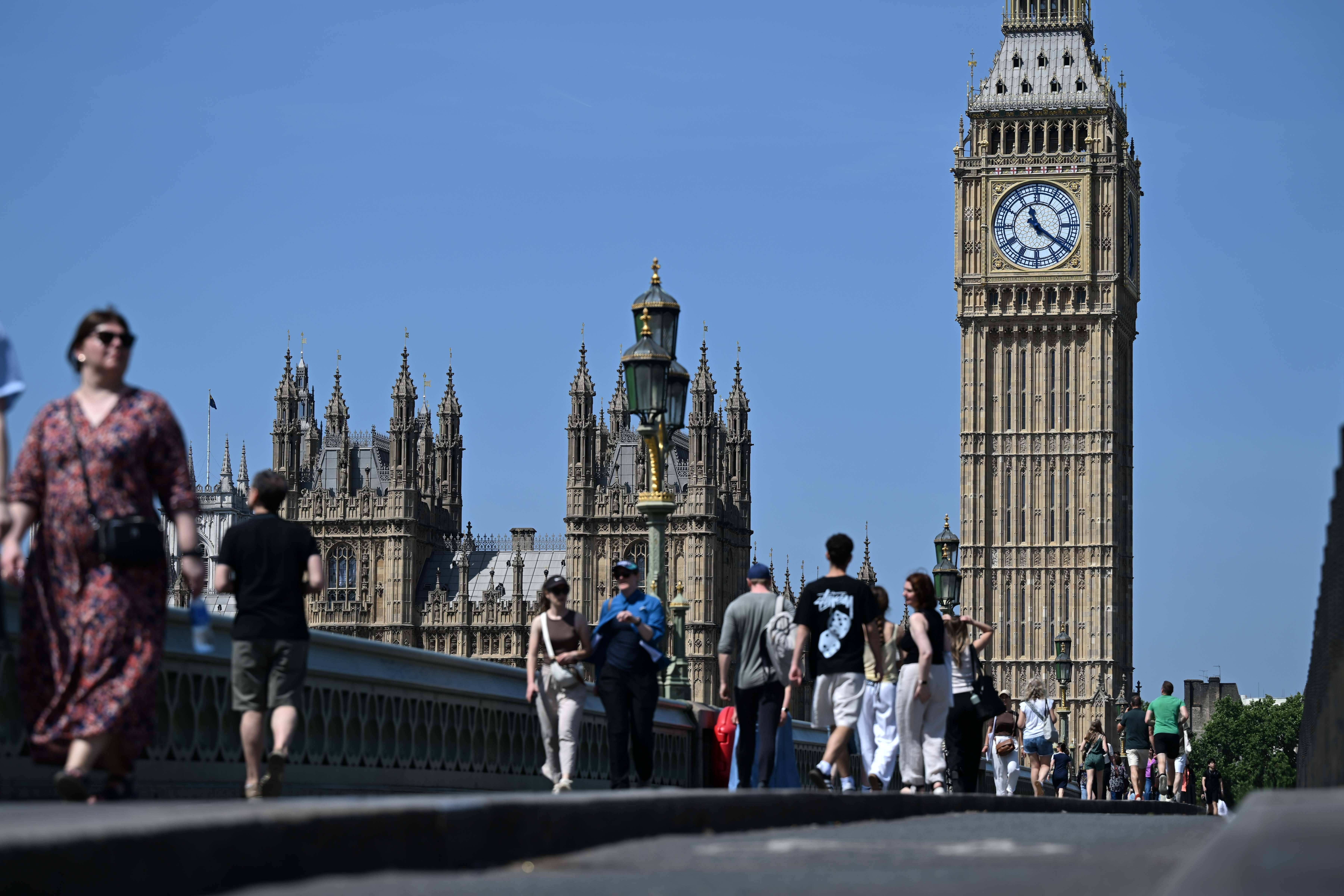 „Es war das einzig Richtige“: So reagieren Londoner auf Starmers Rücktritt
