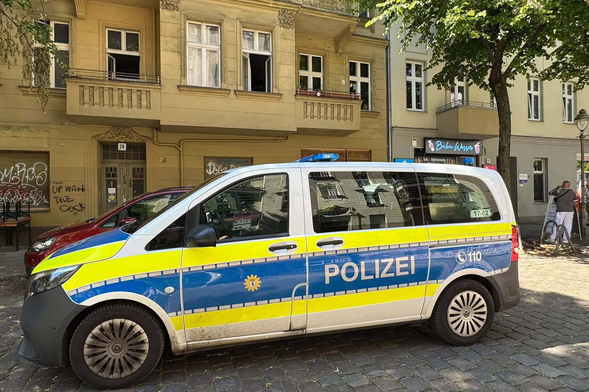 Die Polizei ermittelt wegen des Verdachts auf organisierte Kriminalität.