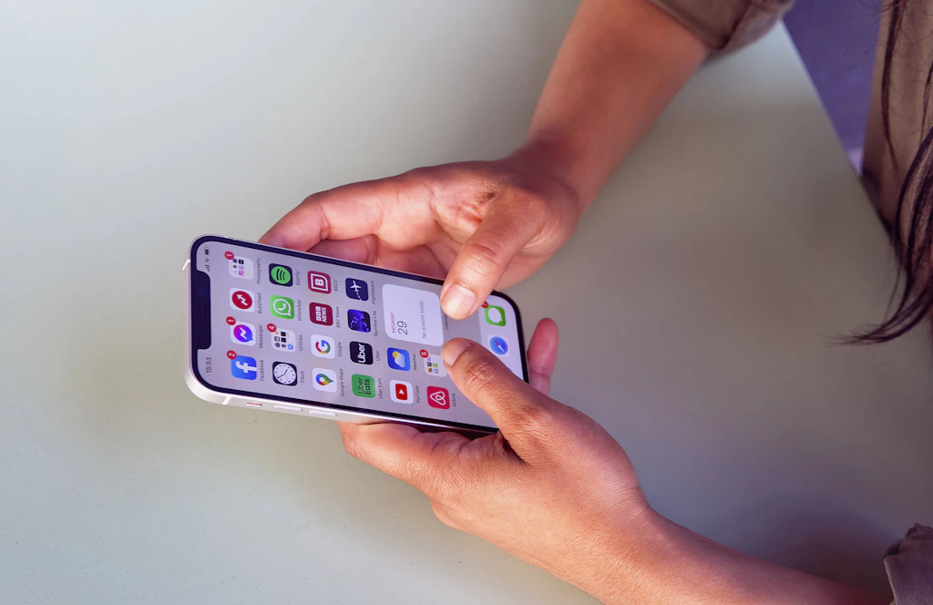 Das Katz-und-Maus-Spiel mit Apple: Wie russische Apps die Sanktionen aushebeln