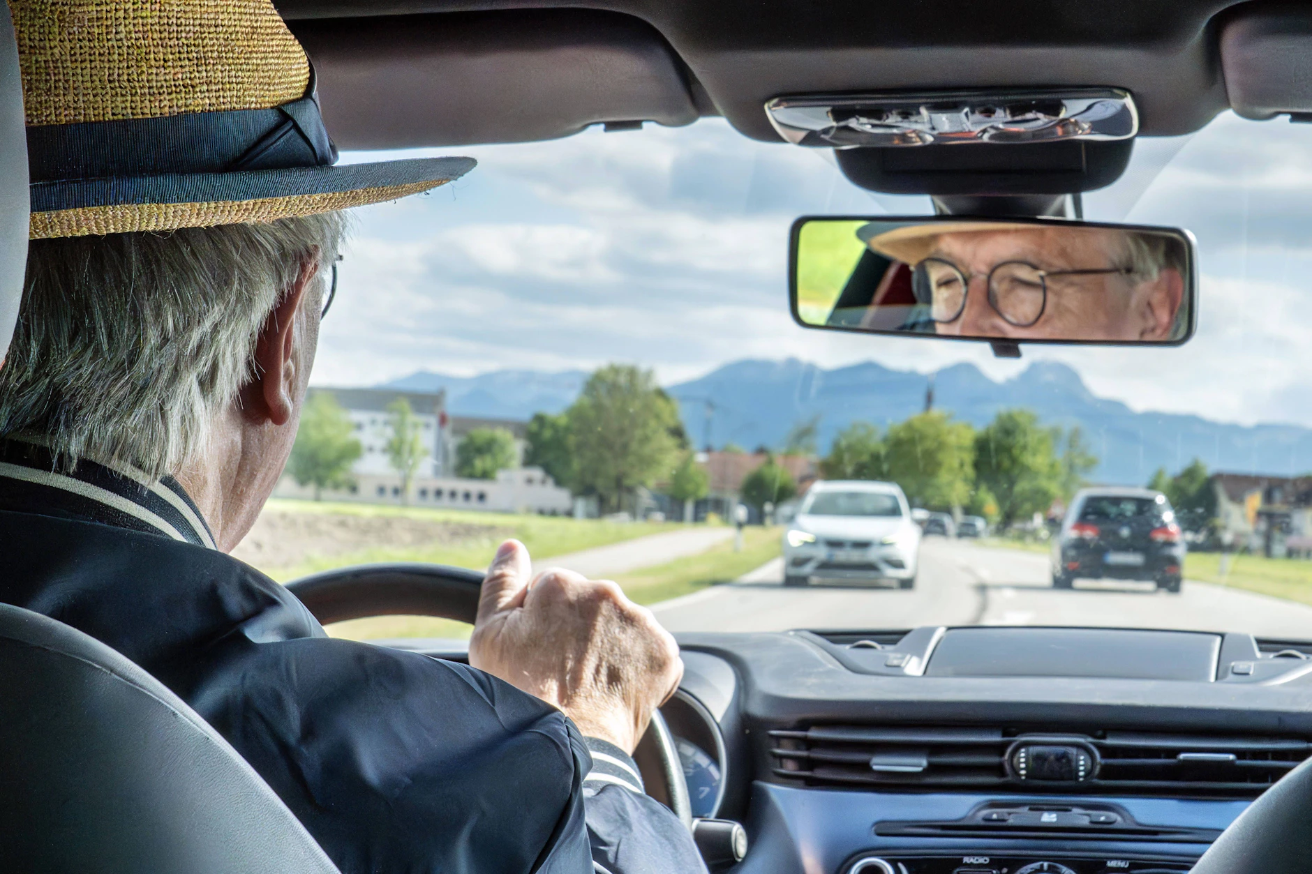 Kfz-Versicherung: Mit diesem Trick sparen Autofahrer jetzt Hunderte Euro