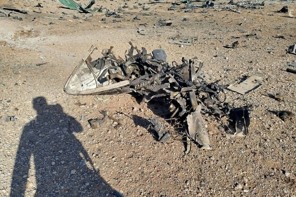 Die iranischen Revolutionsgarden veröffentlichten dieses Bild der Trümmer des abgeschossenen US-Kampfjets.