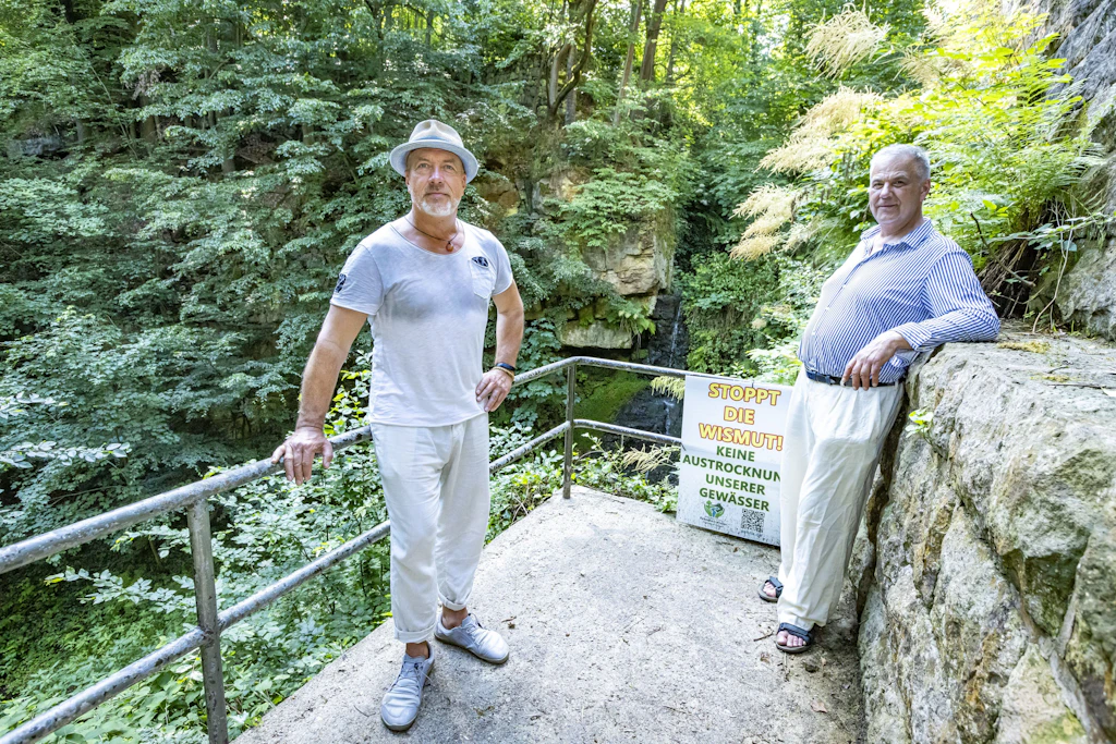 Der Bach, der aus einem Rohr kommt: Wie ein Dorf in Sachsen um seinen Wasserfall kämpft