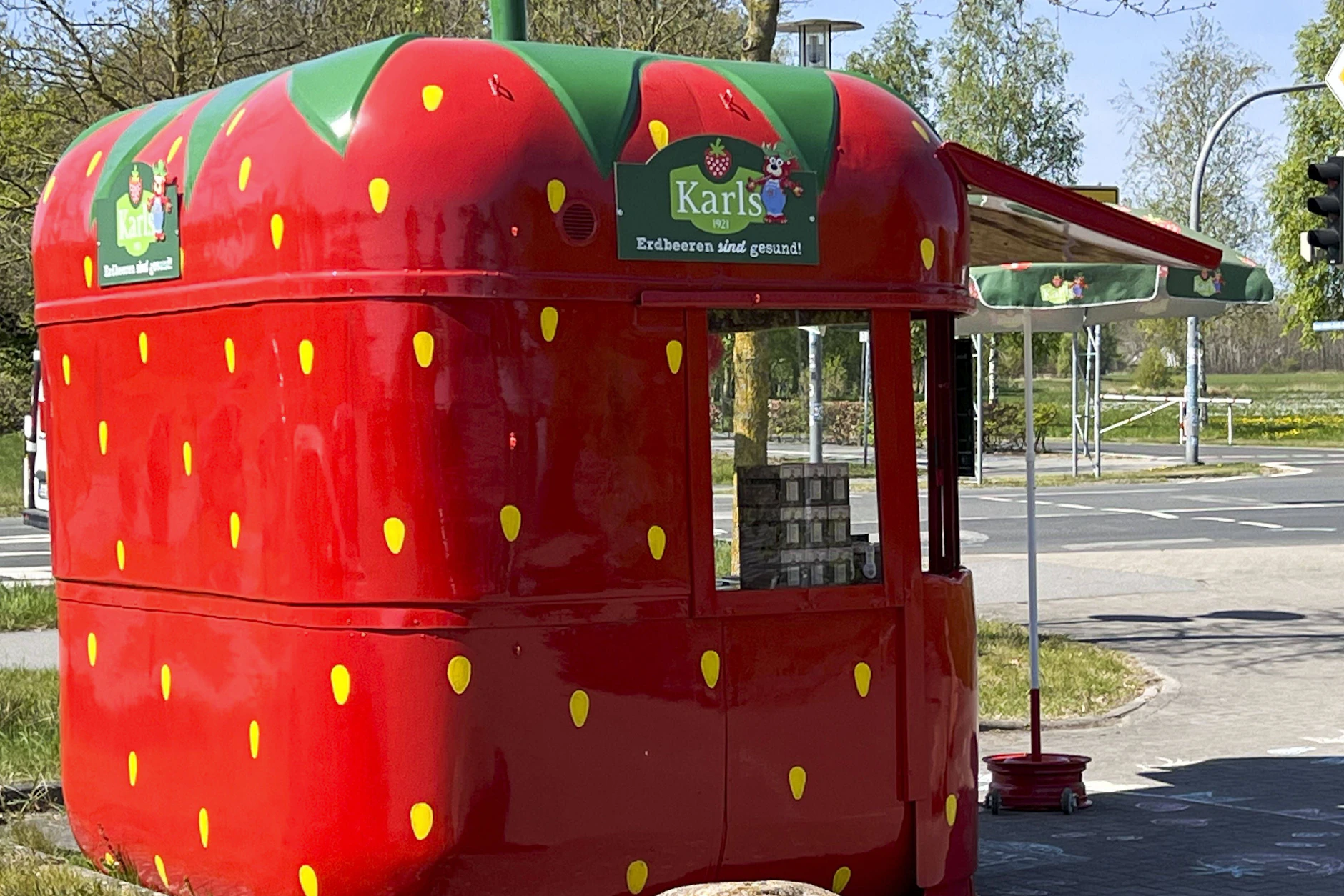 Am Wochenende gab es bei Karls Erdbeeren in Berlin teilweise ein Schimmelproblem. Der Gründer erklärt im Kurier-Interview, wie es dazu gekommen ist (Symbolbild).