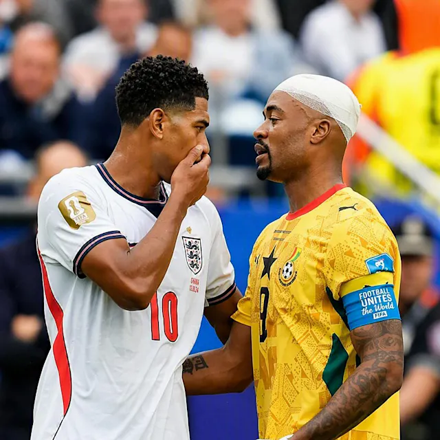 Fifa-Witz! Englands Bellingham bekommt Trophäe statt Rot