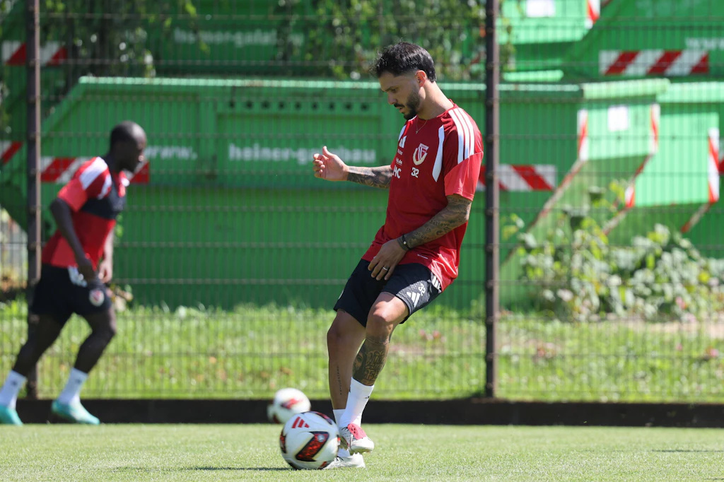 Vom Lehrling zum Führungsspieler: Leonardo Bittencourt und das Cottbuser Kollektiv