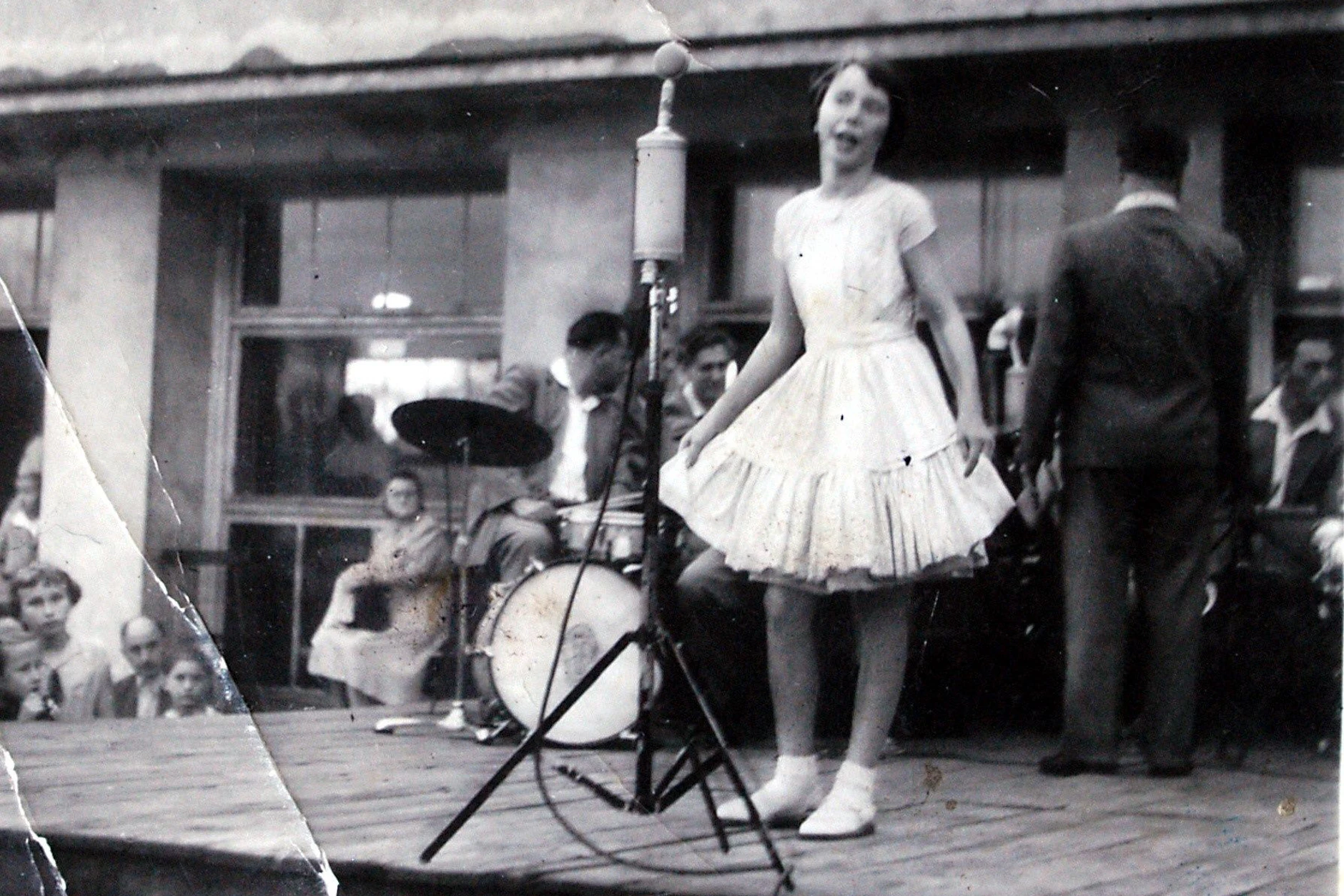 So fing es an: Regina Thoss mit 12 Jahren bei ihrem ersten Auftritt 1958.