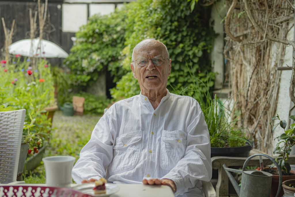 Der Schauspieler Wilfried Pucher wurde durch seine Rolle als Martin Schulze, Chief Mate und Erster Offizier, in der DDR-Erfolgsserie „Zur See“ bekannt.