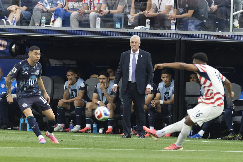 „Fußball lebt von Kontinuität“: Paraguay-Trainer Alfaro kritisiert WM-Trinkpausen