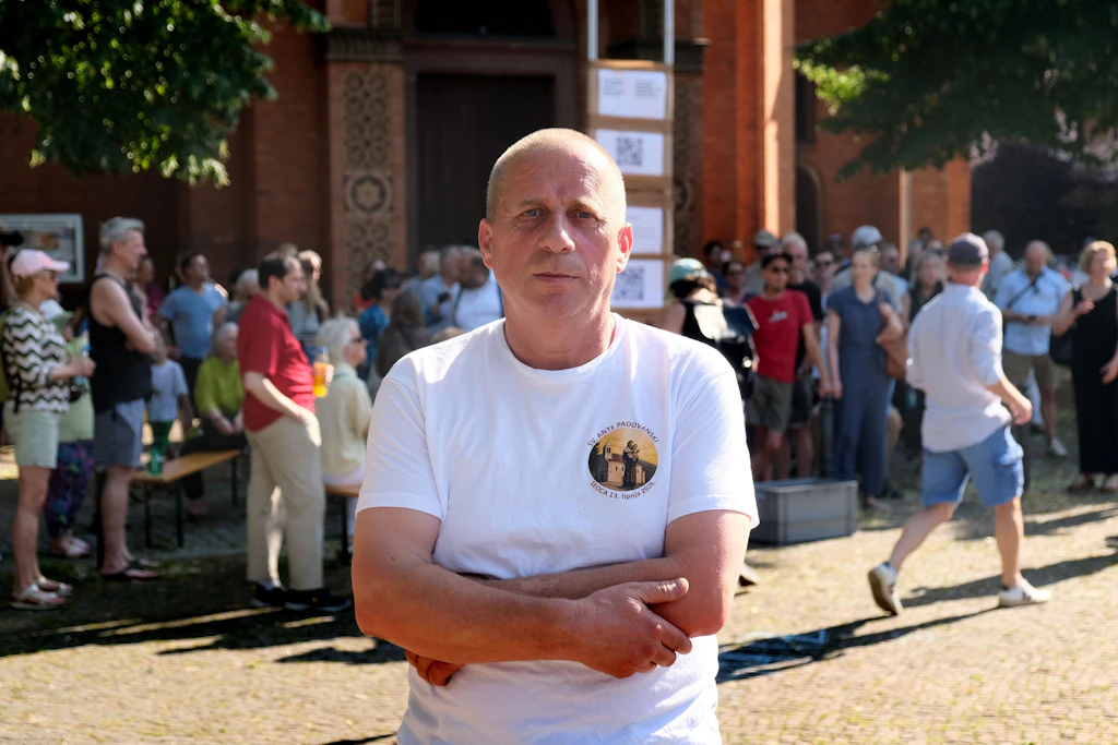 Igor wohnt seit einem Vierteljahrhundert im Kiez. Vor seiner Haustür kämpft der Familienvater gegen Lärm, Gewalt und Einbrüche.