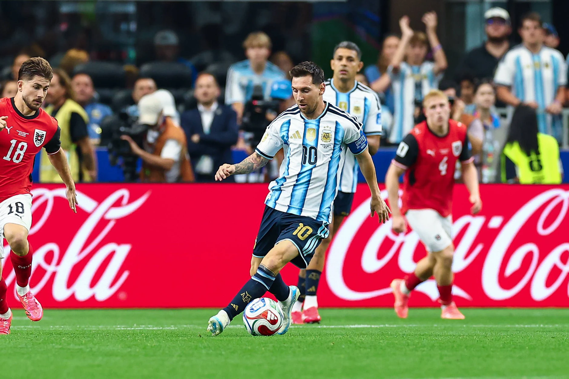 Wartet er am 19. Juli im Finale? Argentiniens Superstar Lionel Messi kommt bereits auf 5 Tore nach 2 Spielen bei dieser WM.