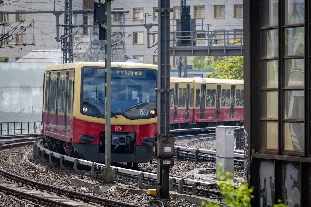 S-Bahnen fahren nicht zwischen Friedrichstraße und Zoo: Das müssen Fahrgäste wissen
