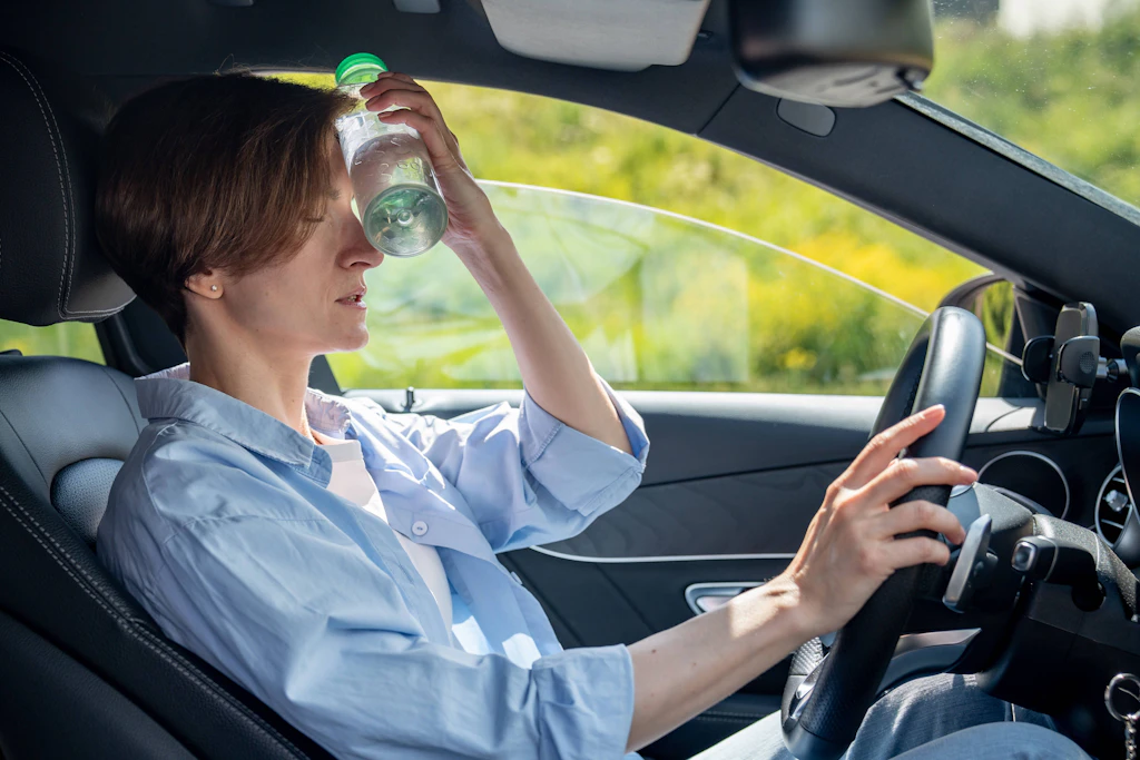 60 Grad im Auto, geplatzter Asphalt: Berlins Autofahrer im Hitze-Stress