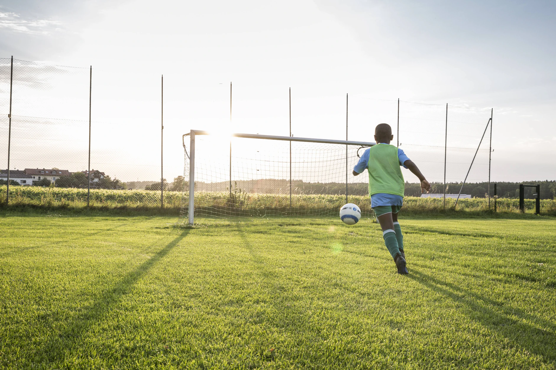 Ein Fußballplatz soll ein Ort des Spaßes sein, Kinder und Eltern müssen ihren Trainern vertrauen können.