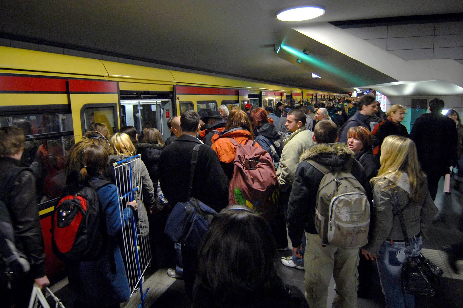 Kaum vorstellbar, wie Ersatzbusse das Volumen an Fahrgästen auf der Nord-Süd-Achse auffangen sollen.
