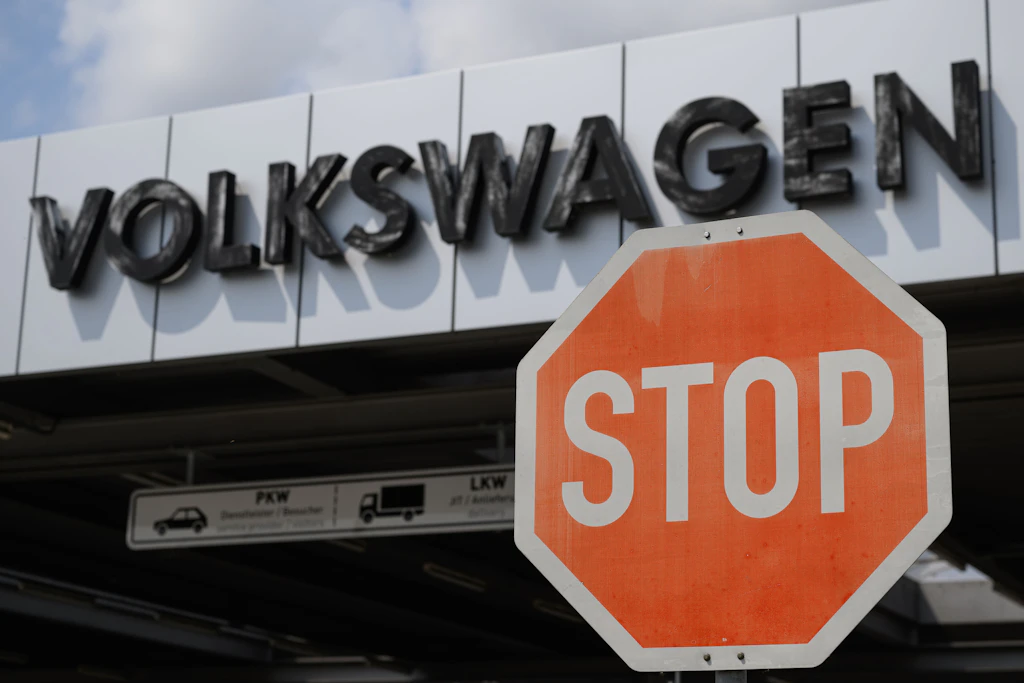VW-Werk Zwickau: Trotz Elektro-Produktion droht dem effizientesten deutschen Volkswagen-Standort die Schließung – Chinas Autoindustrie setzt deutsche Hersteller unter enormen Druck.
