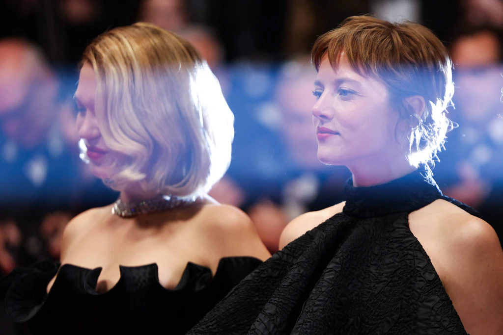 Léa Seydoux (l.) und Jella Haase bei den 79. Filmfestspielen von Cannes, wo „Gentle Monster“ 2026 Premiere feierte.