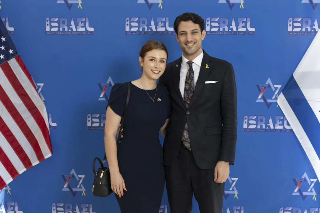 Auf diesem undatierten von der israelischen Botschaft in Washington zur Verfügung gestellten Bild sind der Deutsch-Israeli Yaron Lischinsky und Sarah Milgrim zu sehen.