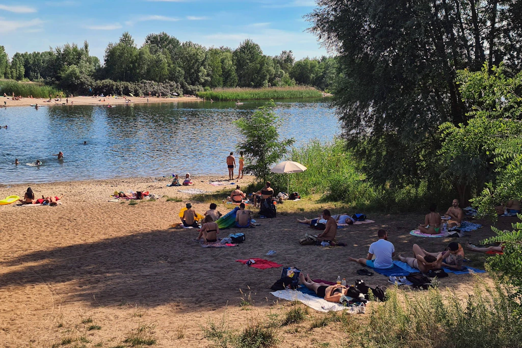 Menschen am Kaulsdorfer Baggersee