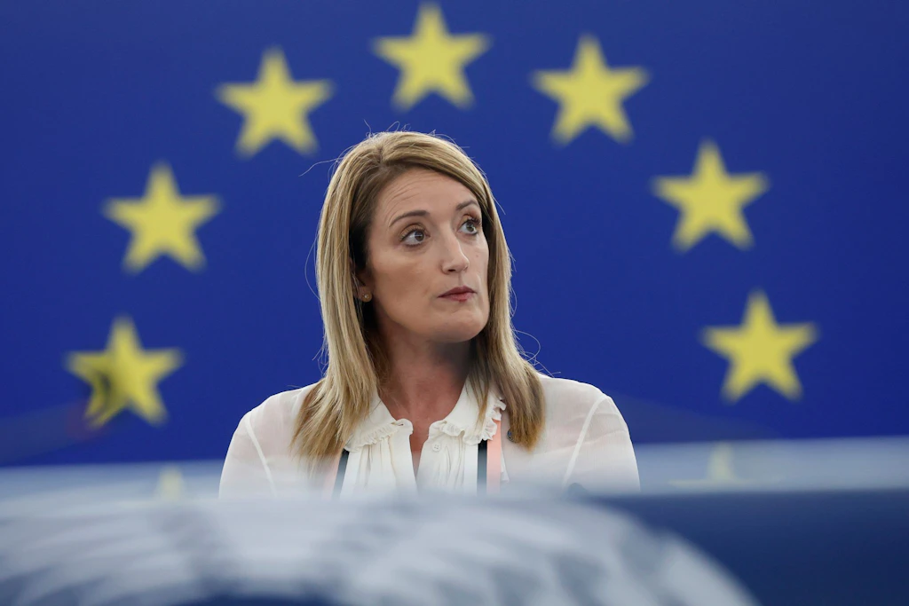 EU-Parlamentspräsidentin Roberta Metsola setzte die Chatkontrolle 1.0 kurzfristig auf die Tagesordnung.