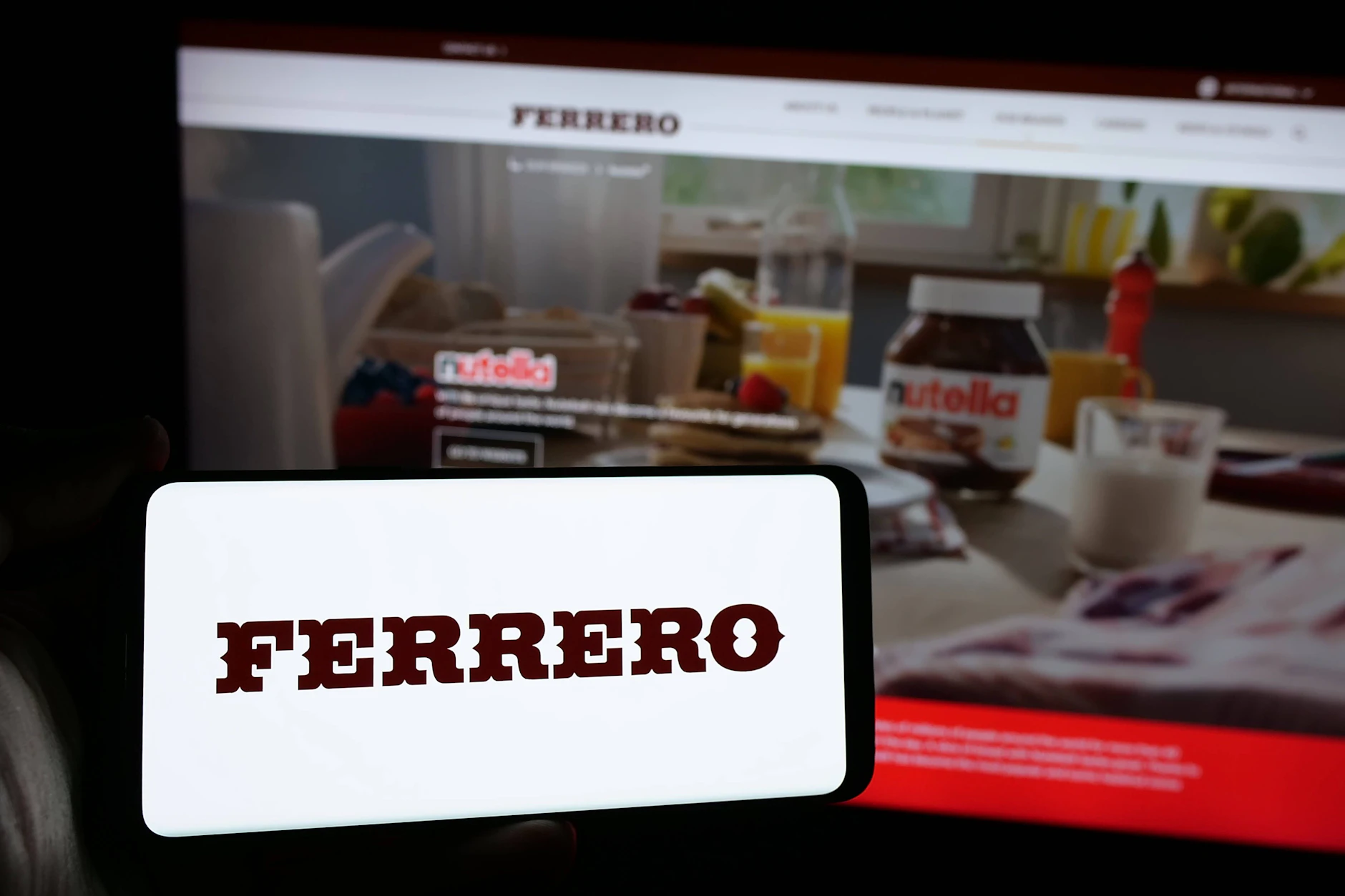 Ferrero bittet Kunden, die Muffins aus der betroffenen Charge nicht mehr zu essen.
