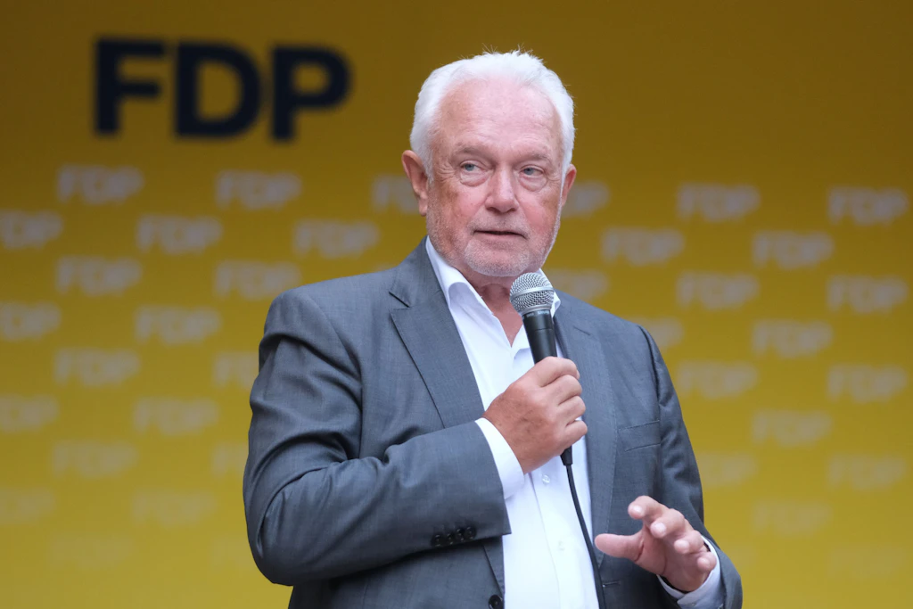 Wolfgang Kubicki, FDP-Bundesvorsitzender, spricht beim Wahlkampfauftakt der FDP Sachsen-Anhalt.