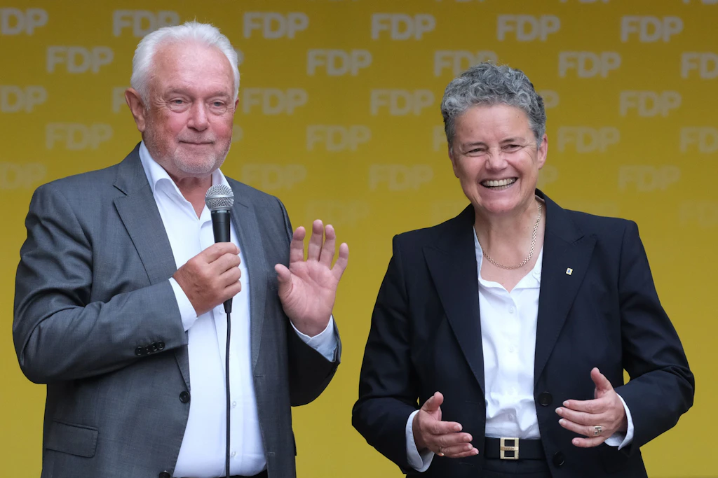 FDP-Landeschefin Lydia Hüskens (r.) nennt Merz’ Reformpaket einen „Reform-Flopp aus der sozialdemokratischen Mottenkiste“