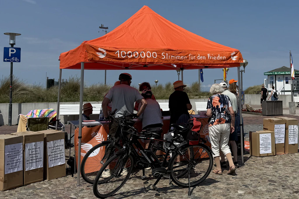 Die Friedensaktivisten am vergangenen Wochenende in Graal-Müritz.