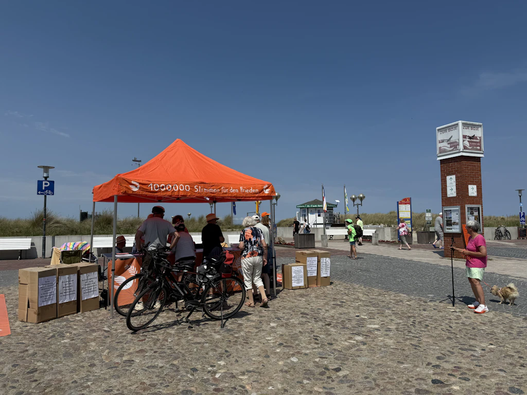 Strandpromenade in Graal-Müritz: Schwitzen für den Frieden