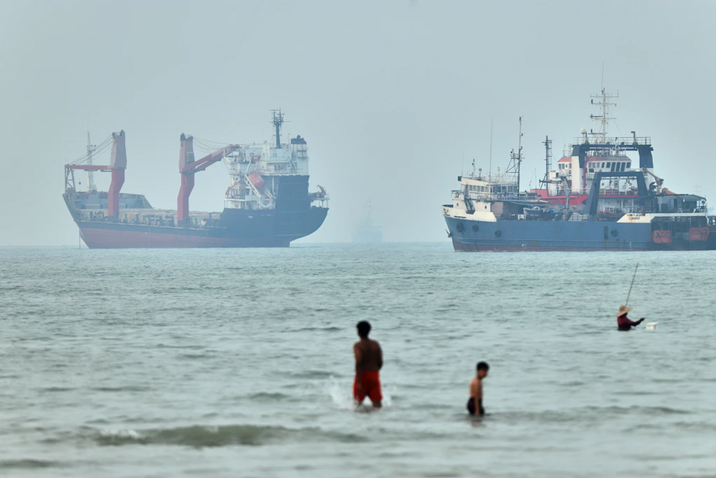 Straße von Hormus: Öl- und LNG-Exporte erholen sich – Iran drängt Tanker auf eigene Route