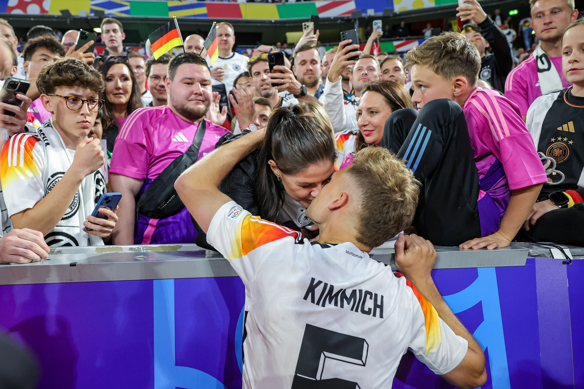 In puncto Haushalt scheint eher Lina Kimmich das Team anzuführen.